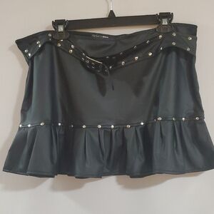 Fashion Nova Black Skirt Size 1x NWT Sold As Id No Returns